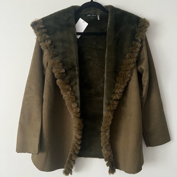 Loven Token Valentina Faux Fur Jacket - Picture 4 of 8